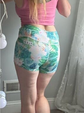 Fleo Tropical Floral Print Booty Shorts XS